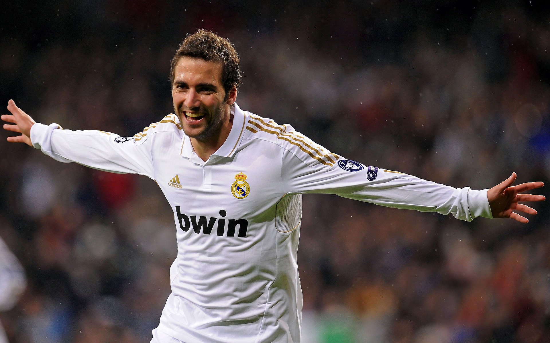 史蒂夫·维耶勒赢得巴黎奥运会男子反曲弓资格赛，奥运会竞技反曲弓磅数