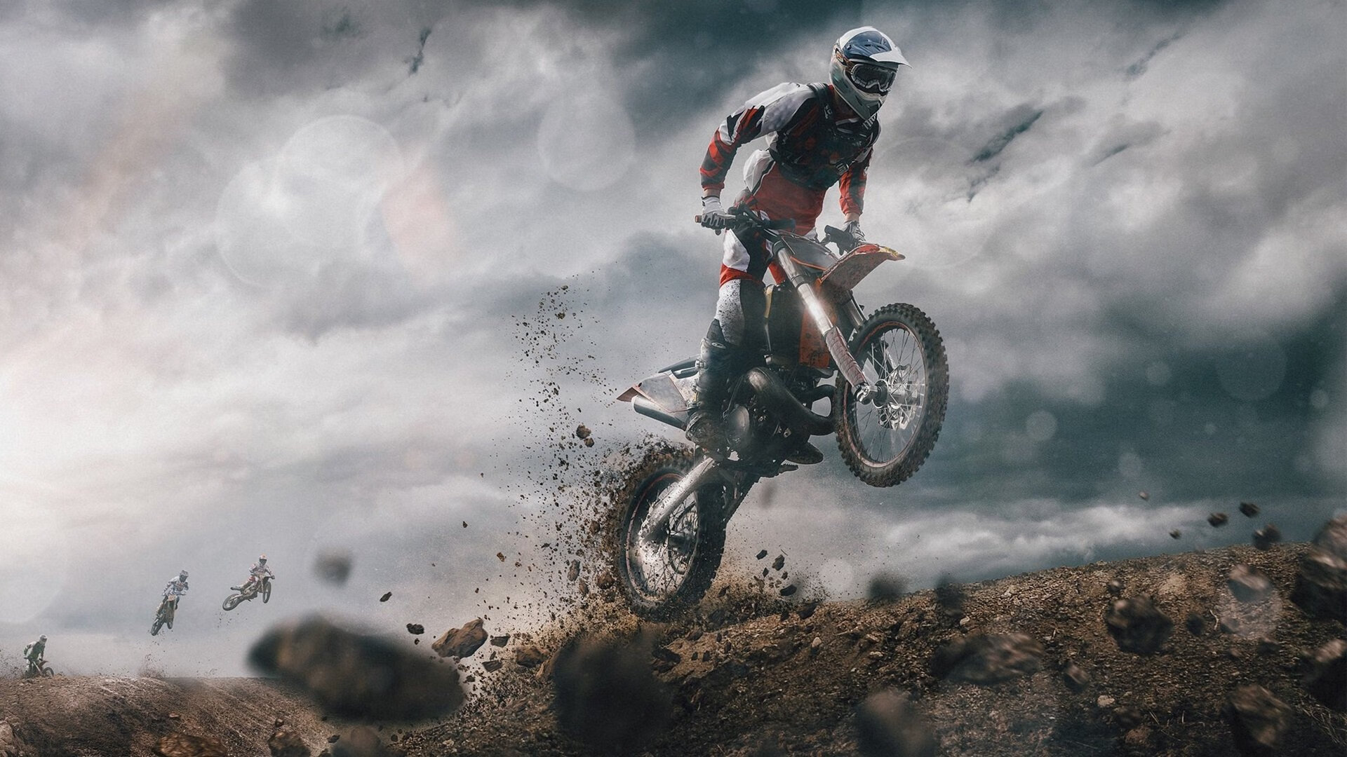 在季后赛关键战中，库里攻防两端表现俱佳，砍下35分并抢下5个抢断！